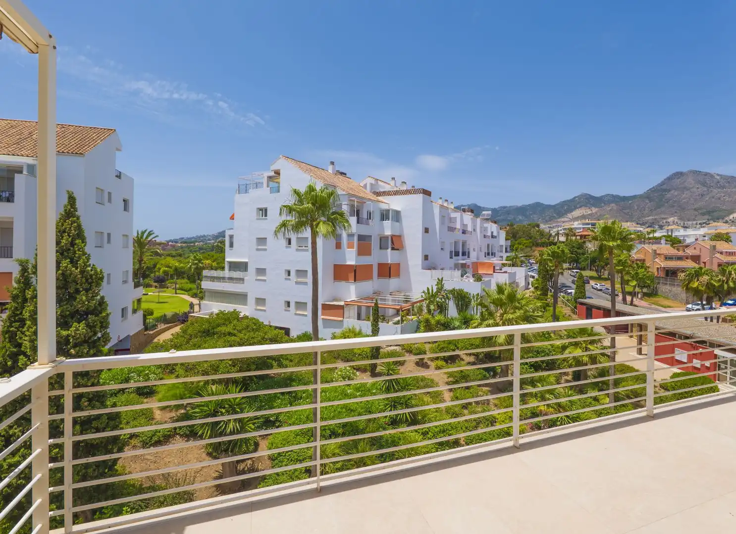 Vista exterior de Dúplex en venda en Benalmádena amb Aire condicionat, Calefacció i Terrassa