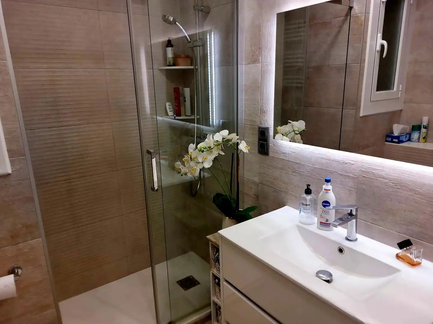 Baño de Piso en venta en Barcelona con Calefacción
