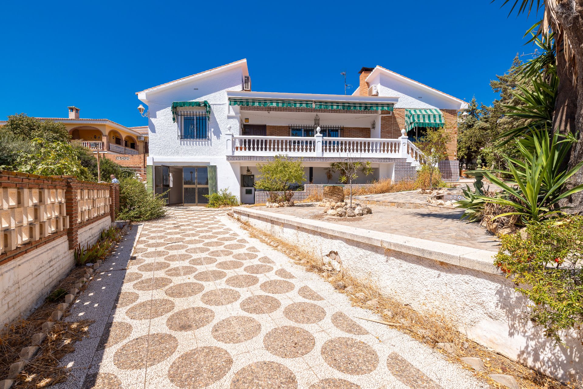 Exterior view of House or chalet for sale in Málaga Capital  with Private garden, Terrace and Swimming Pool