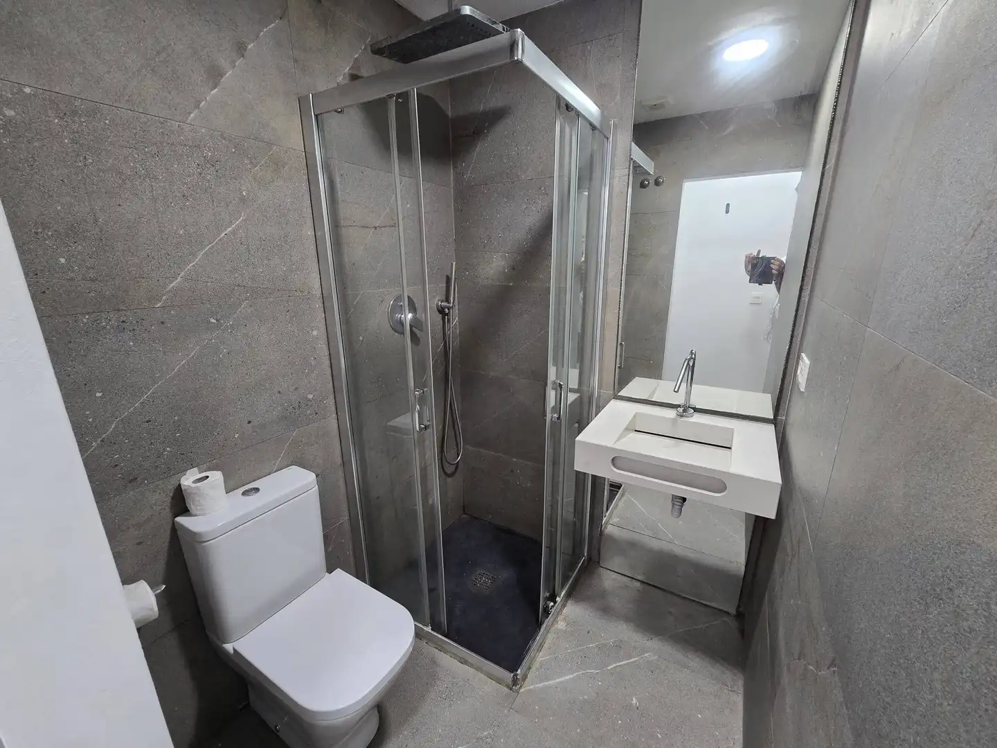 Badezimmer von Erdgeschoss zur Miete in Centro