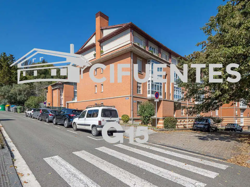 Flat with lift for sale in Txomin Agirre Pasealekua, imagen 36