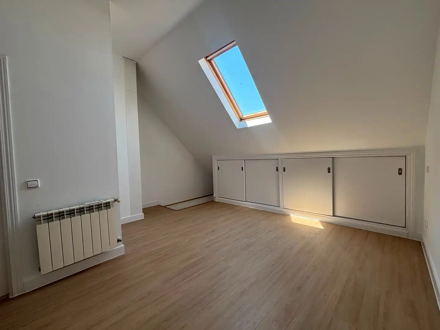 Habitación de Ático de alquiler en Madrid con Aire acondicionado, Calefacción y Terraza
