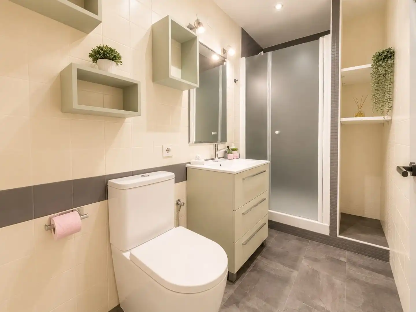 Bathroom of Flat for share in Meliana, Valencia