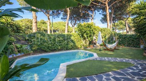 Foto 4 de Casa adosada en venda a Carrer 19, La Pineda, Castelldefels