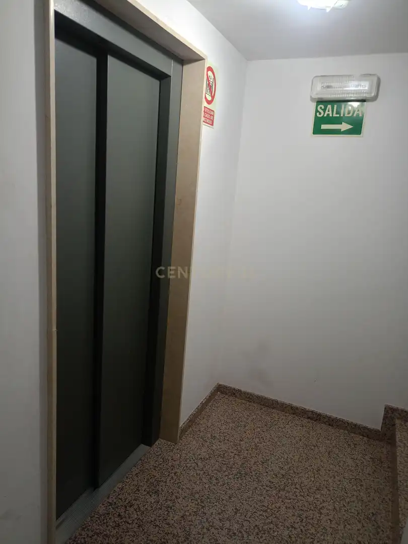 Habitación de Garaje en venta en Manises