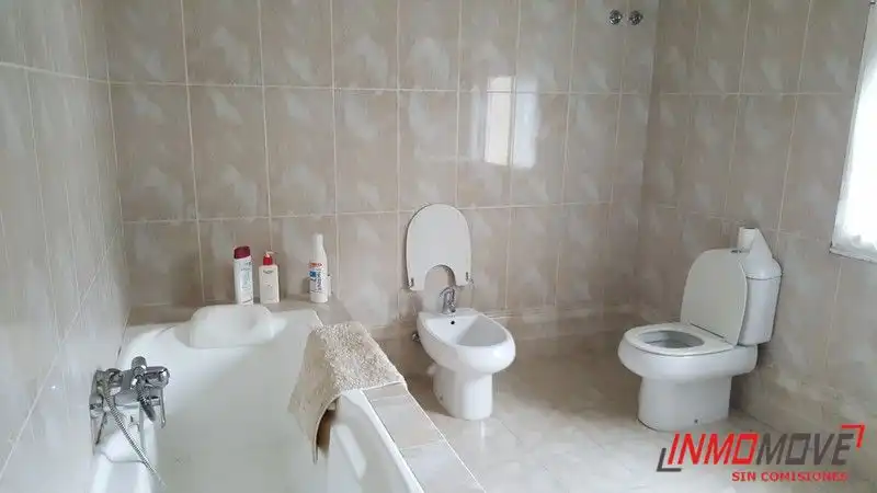 Bany de Casa o xalet en venda en Baños de Ebro / Mañueta amb Calefacció, Jardí privat i Terrassa