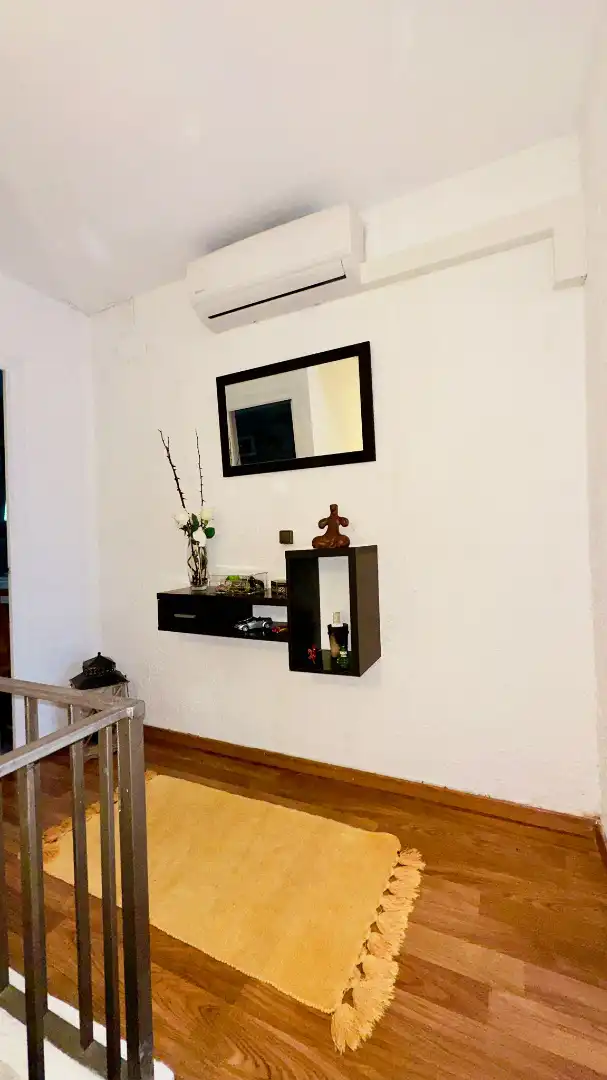 Sala de estar de Casa adosada en venta en L'Estartit con Aire acondicionado, Calefacción y Jardín privado