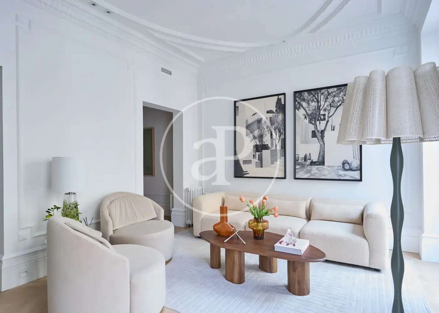 Living room of Flat for sale in Madrid  with Air Conditioner, Heating and Balcony