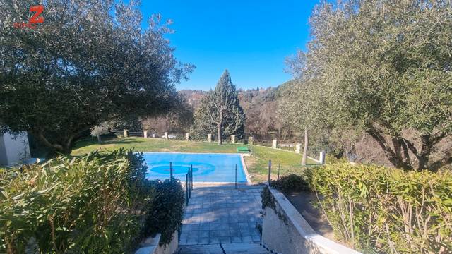 Casa adosada en Venta en Club de Golf