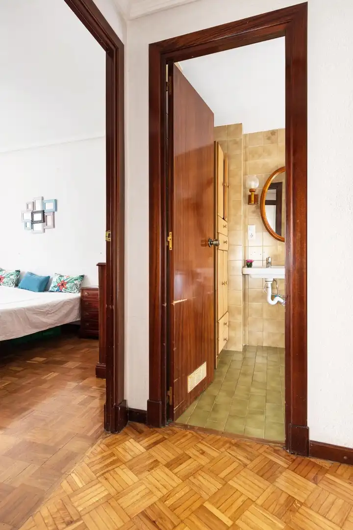 Piso en venta en Avenida ALIERTA, CESAREO, 42, Parque Miraflores