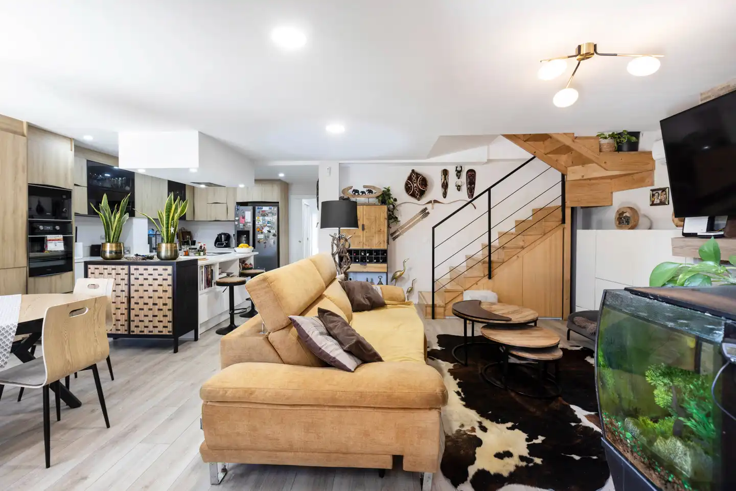 Sala de estar de Casa adosada en venta en L'Eliana con Aire acondicionado y Jardín privado