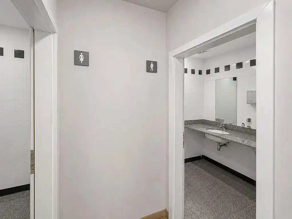 Local comercial en venta en Carrer de Campo Florido 54, imagen 9