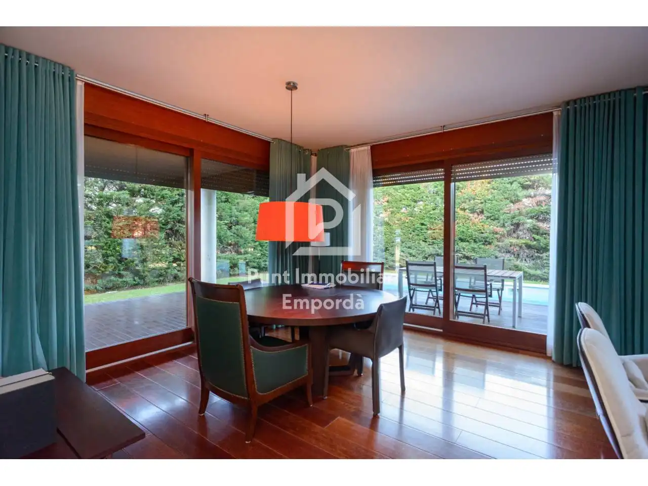 Villa con piscina in vendita a Avenida Olimpia, imagen 5