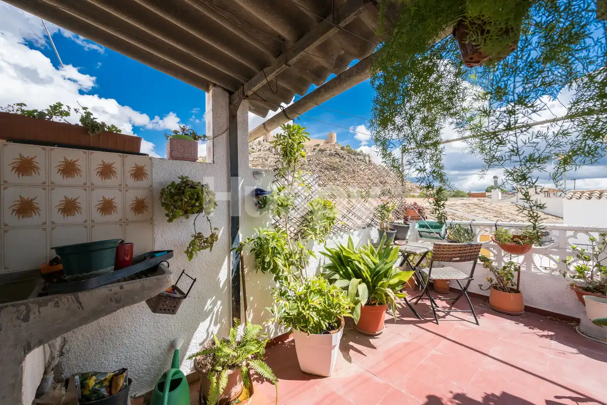 Casa amb terrassa en venda a Carrer Biar, imagen 3