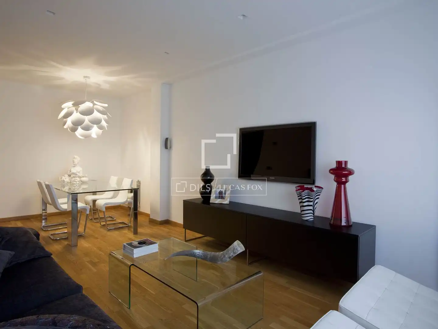 Living room of Flat for sale in Sant Just Desvern  with Air Conditioner, Heating and Parquet flooring