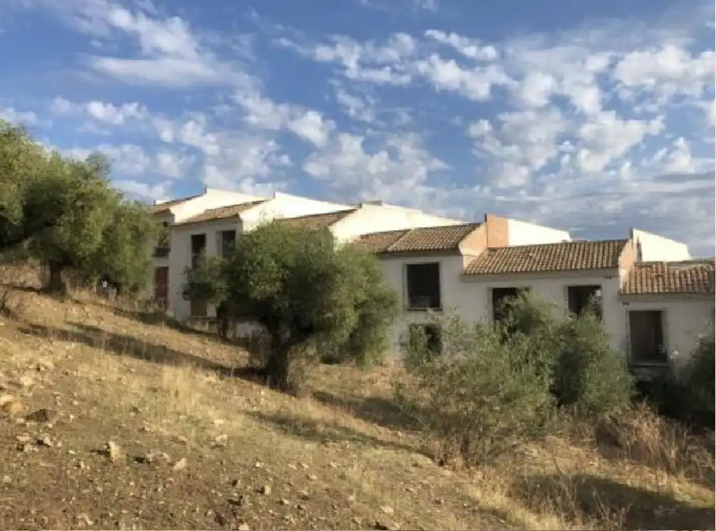 Vista exterior de Edificio en venta en Almodóvar del Río con Piscina comunitaria
