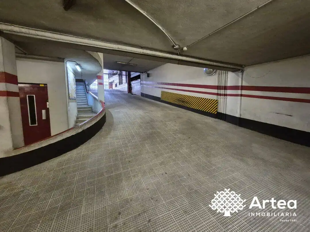 Parkplatz von Garage zum Verkauf in Bilbao 