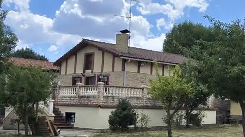 Foto 2 de Casa o xalet en venda a Calle Revilla, 3, Valle de Losa, Burgos