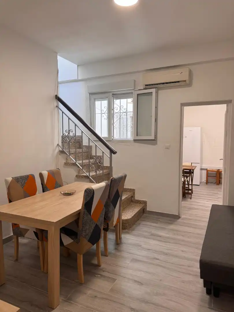 Detached homes for rent in Málaga  with Air Conditioner, Furnished and Internet