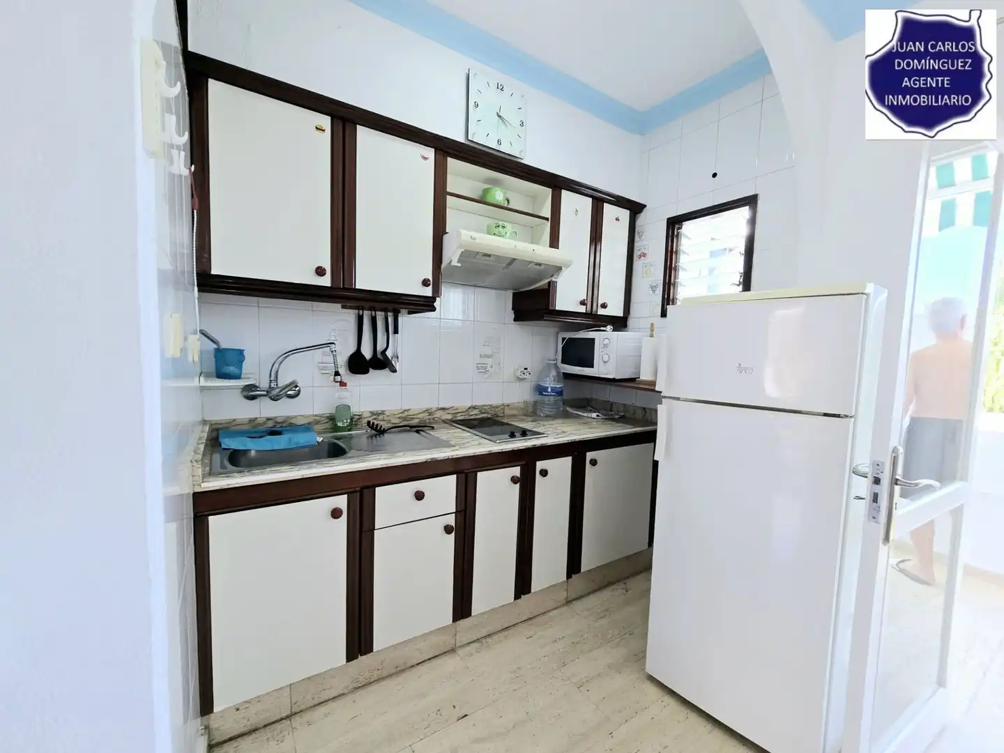 Cuina de Apartament de lloguer en San Bartolomé de Tirajana amb Terrassa, Moblat i Piscina comunitària
