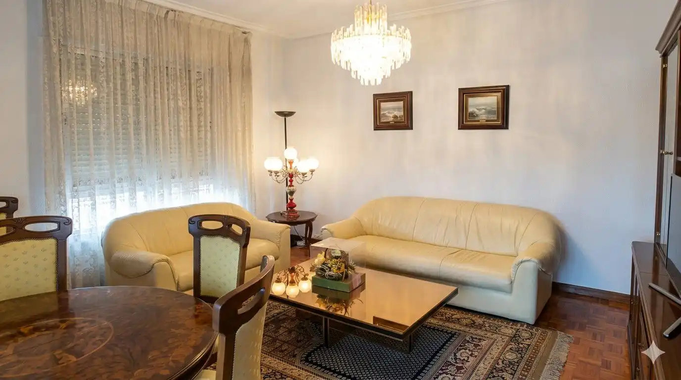 Wohnzimmer von Wohnung zum Verkauf in  Logroño mit Klimaanlage, Heizung und Parkett