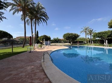 Pis amb piscina en venda a Ausias March 6