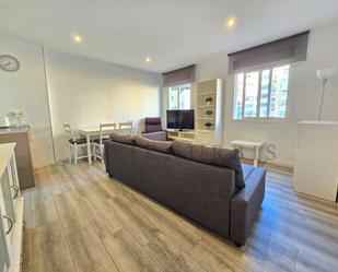 Sala d'estar de Pis de lloguer en Málaga Capital amb Aire condicionat i Terrassa