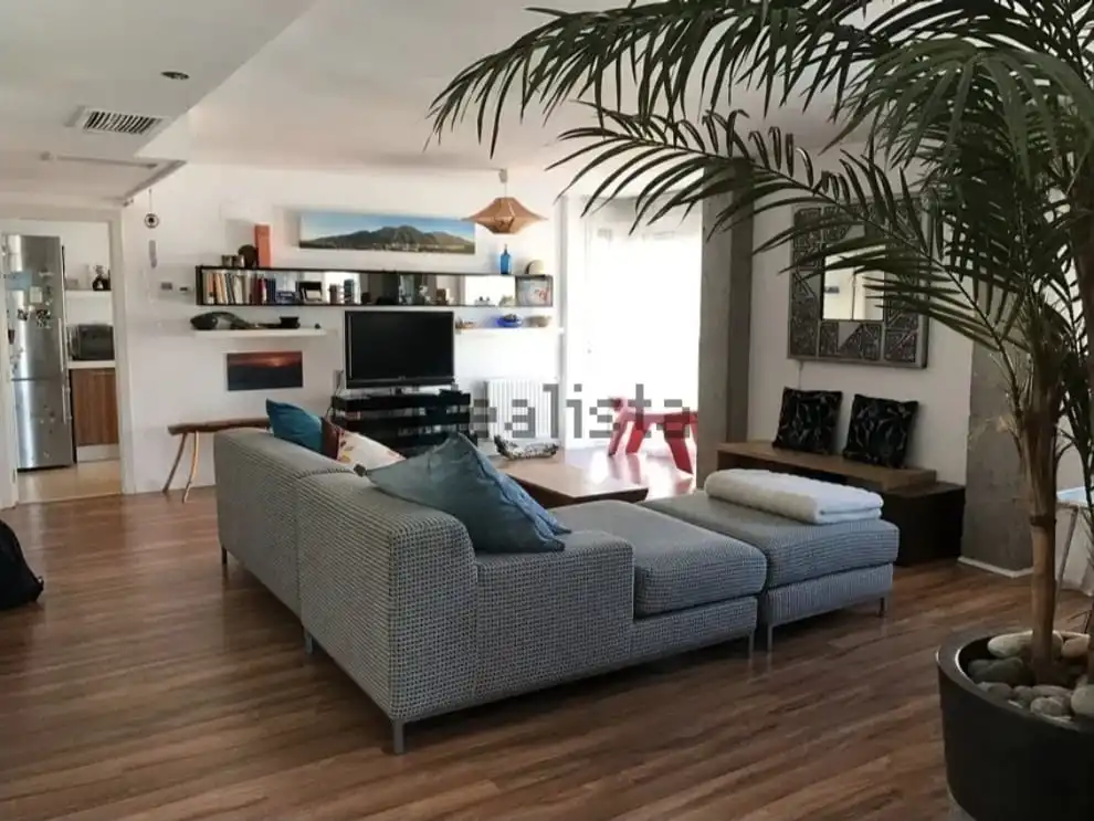 Living room of Flat for rent in San Sebastián de los Reyes  with Air Conditioner, Furnished and Oven