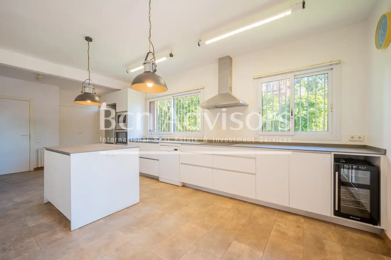 Cocina de Casa o chalet de alquiler en Barcelona con Aire acondicionado, Calefacción y Jardín privado