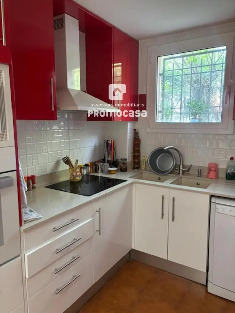 Cocina de Casa o chalet en venta en Barberà del Vallès con Calefacción, Terraza y Balcón