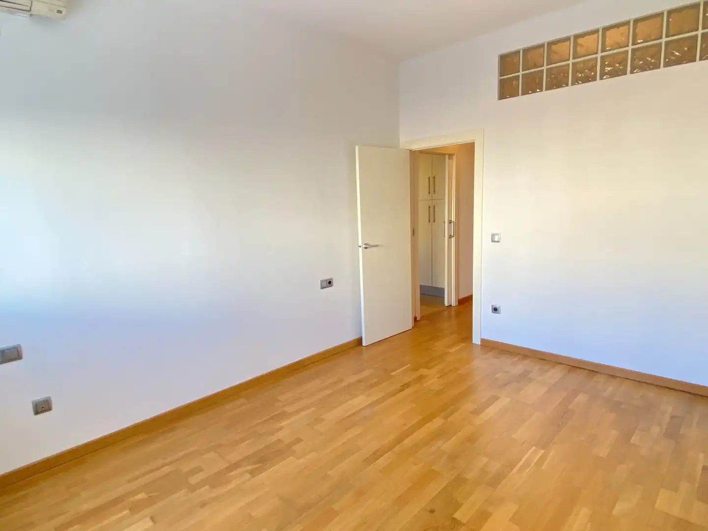 Flat with terrace to rent in Carrer del Mestre Gozalbo, imagen 17