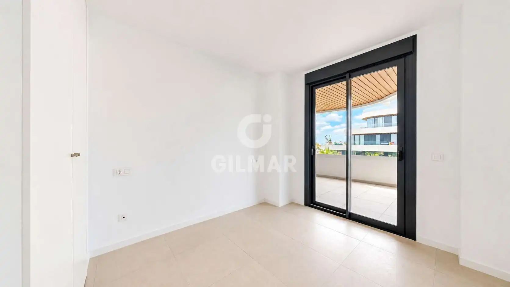 Habitación de Piso en venta en Torremolinos con Calefacción, Jardín privado y Trastero