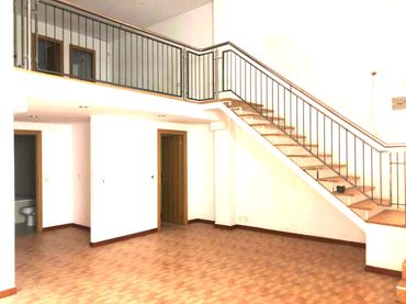 Loft amb ascensor en venda a Centre