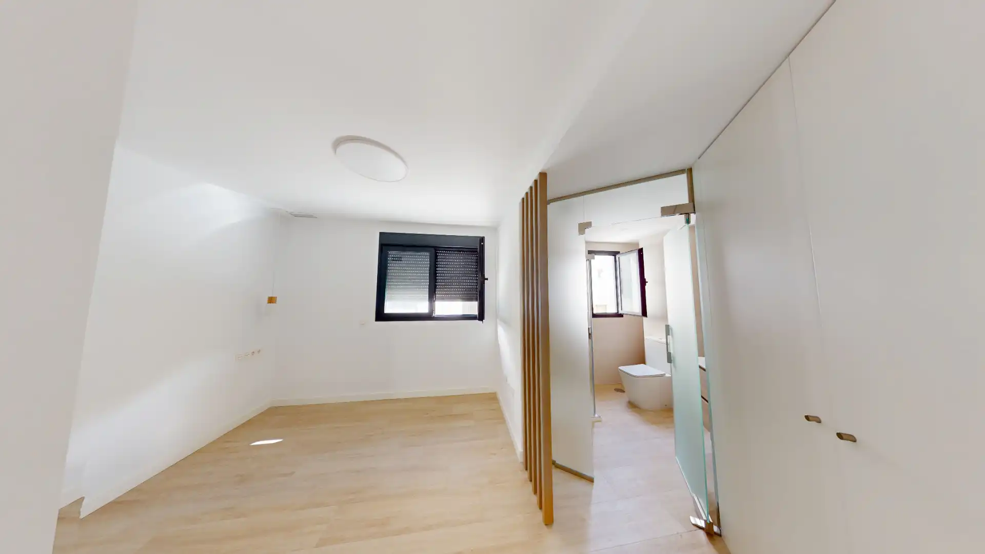 Dormitori de Pis en venda en Almería amb Aire condicionat, Calefacció i Parquet