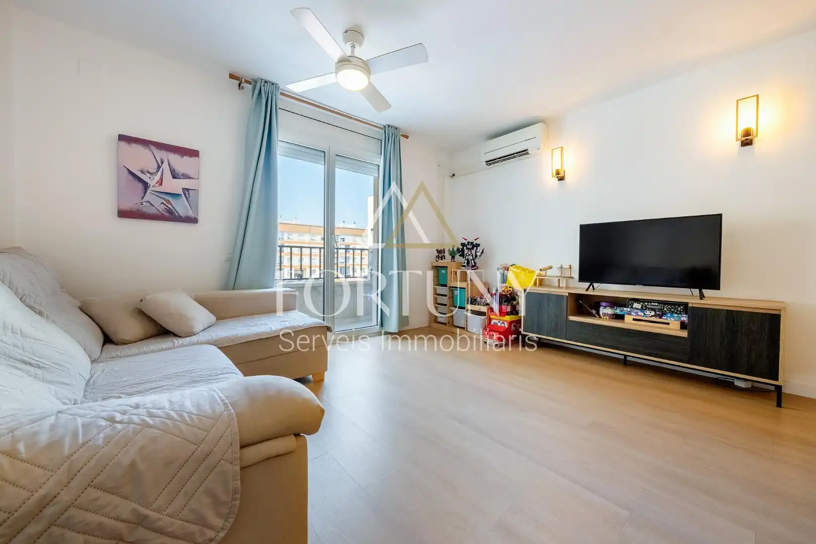 Vista exterior de Piso en venta en Reus con Aire acondicionado, Calefacción y Balcón