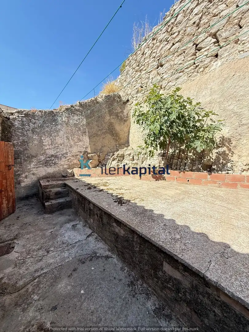 Haus oder Chalet zum Verkauf in Algerri mit Abstellraum