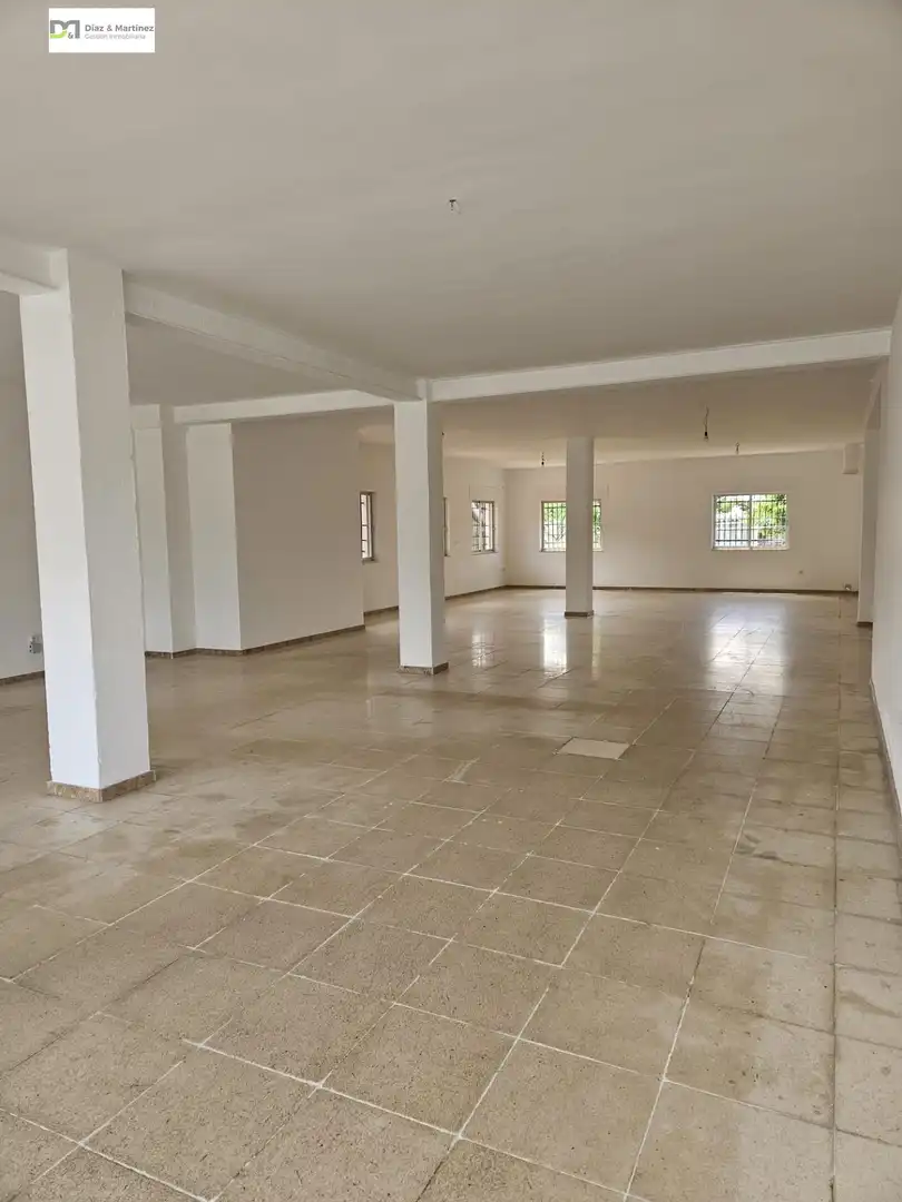 Local comercial de lloguer a Villaturiel, imagen 4
