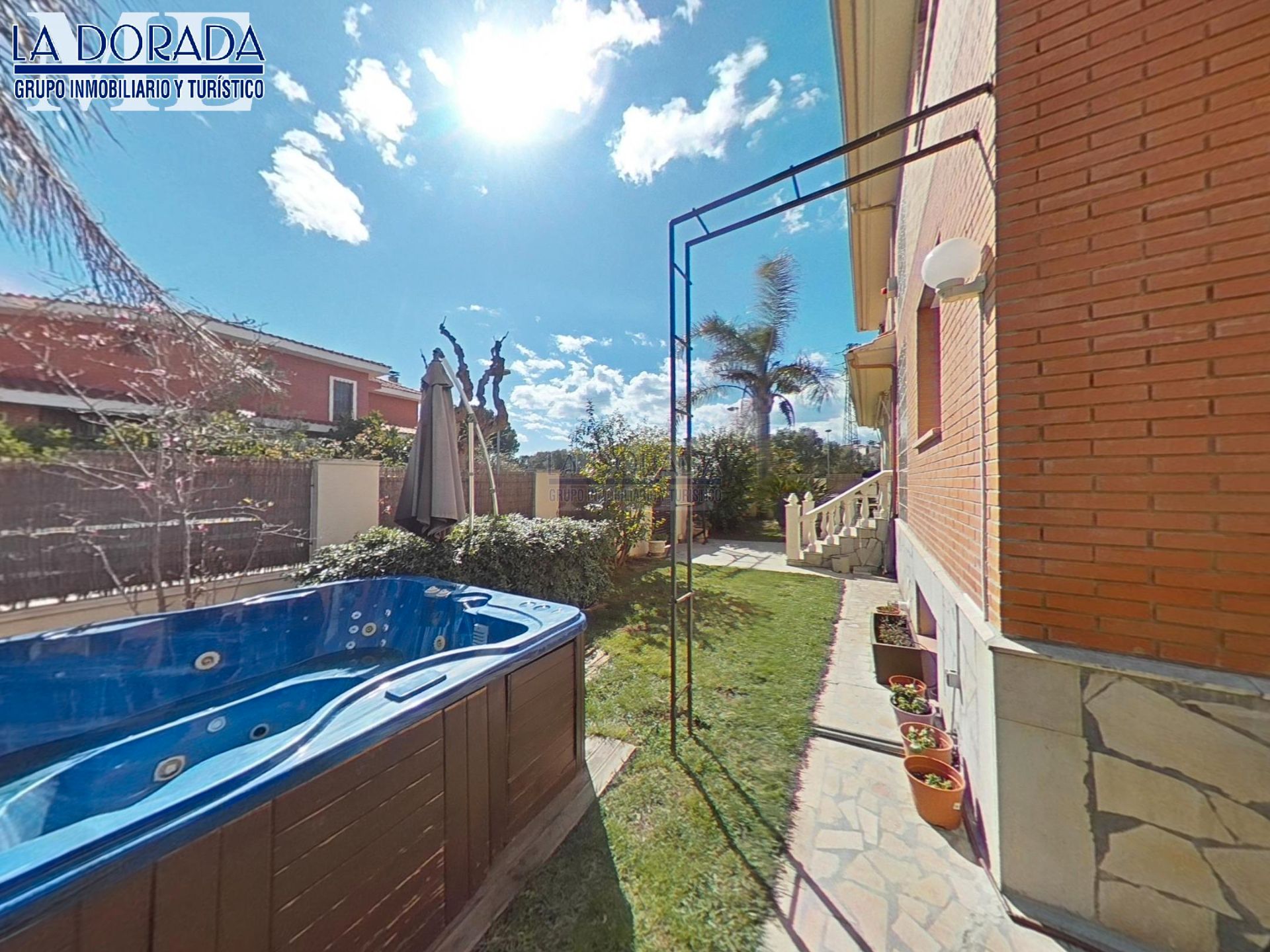 Jardí de Casa o xalet en venda en Cambrils amb Aire condicionat, Calefacció i Jardí privat