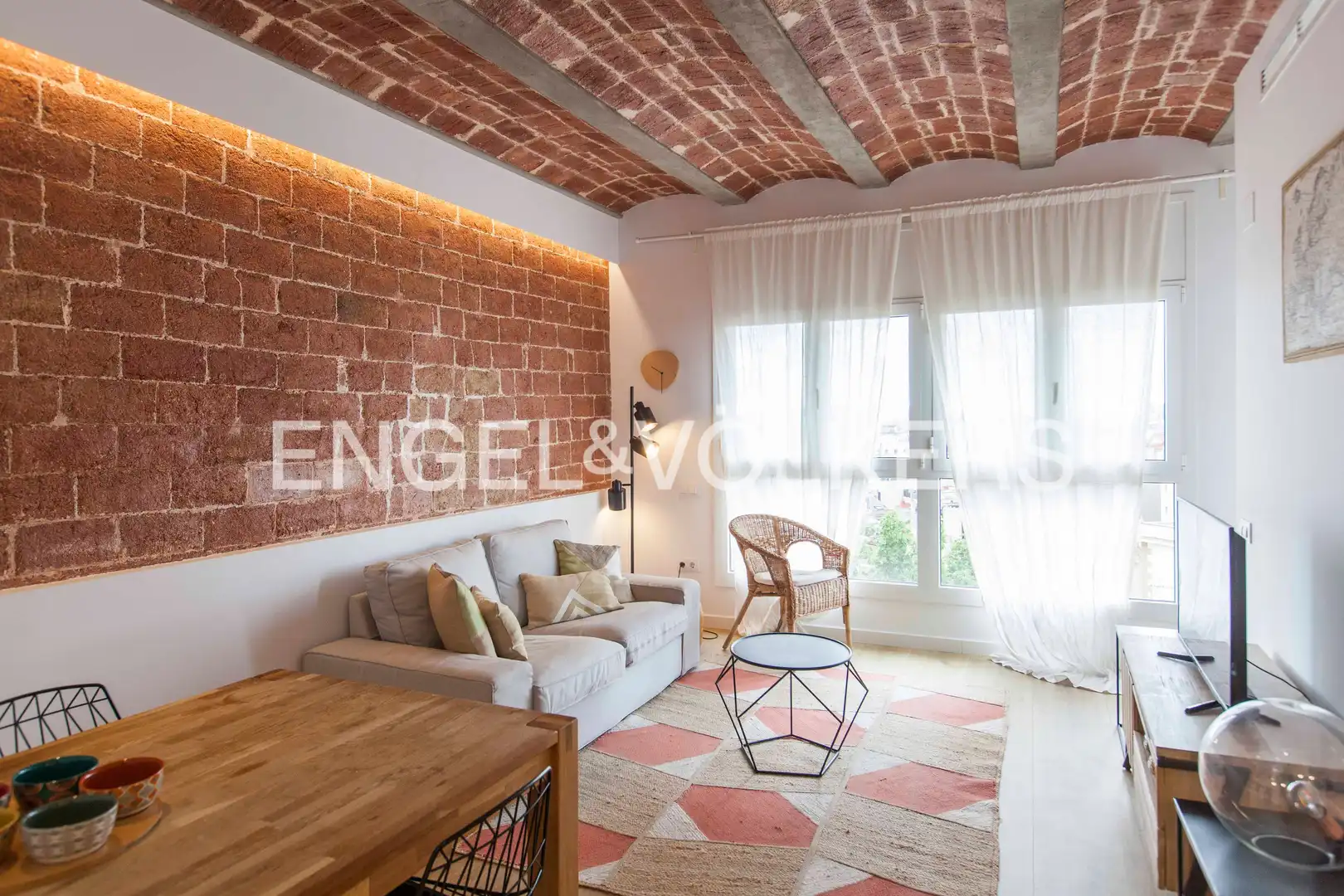Sala d'estar de Pis en venda en Barcelona amb Aire condicionat, Calefacció i Parquet