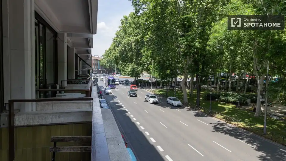 Appartamento con terrazza in affitto a Centro, imagen 8