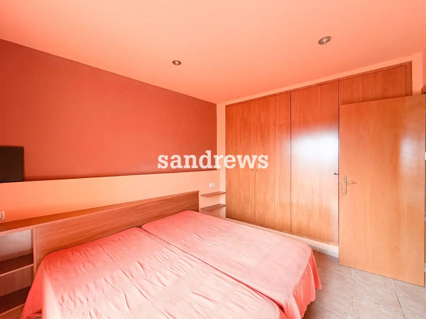 Habitación de Piso en venta en Sant Pere Pescador con Calefacción y Amueblado