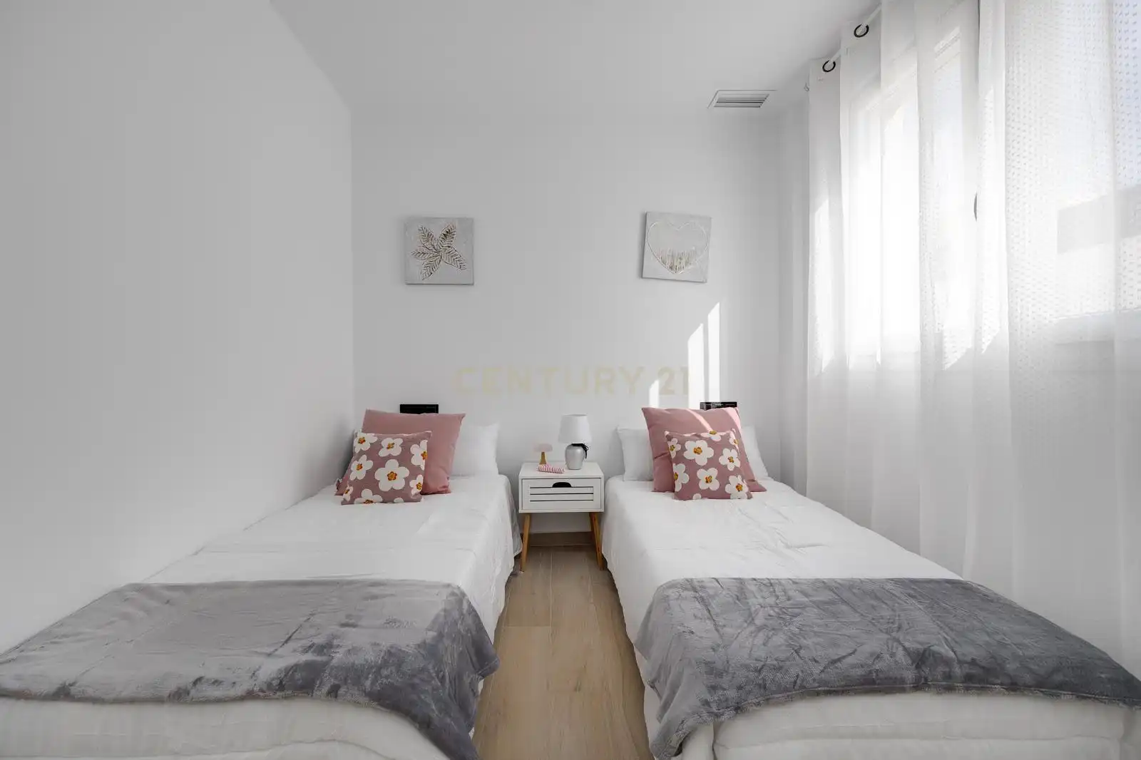 Habitación de Casa o chalet en venta en Torrevieja con Aire acondicionado, Piscina y Domótica