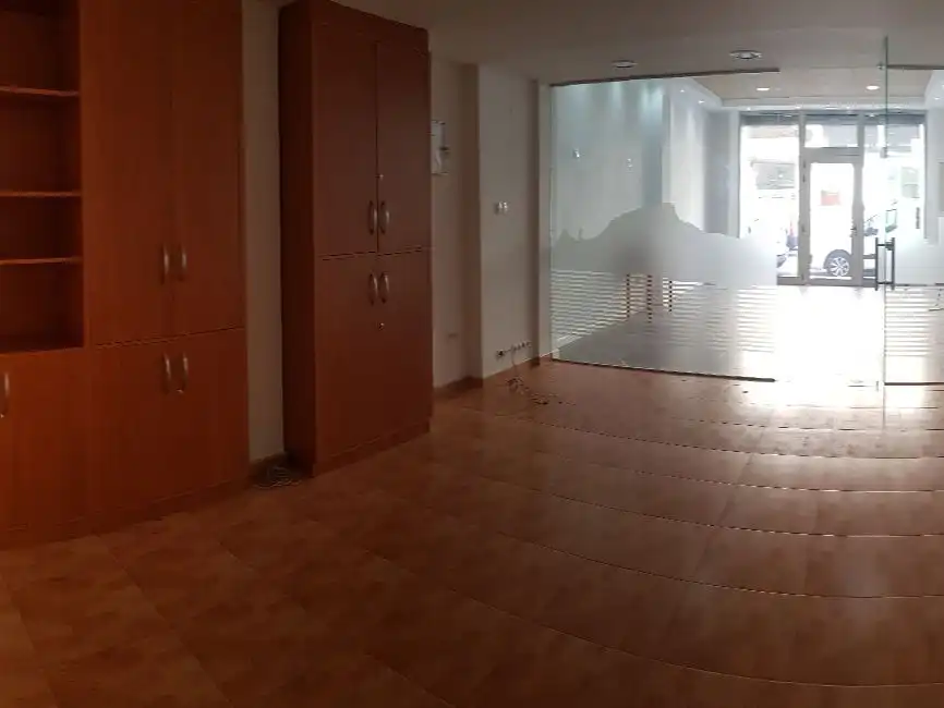 Geschaftsraum zur Miete in Florida - Ciudad de Asís