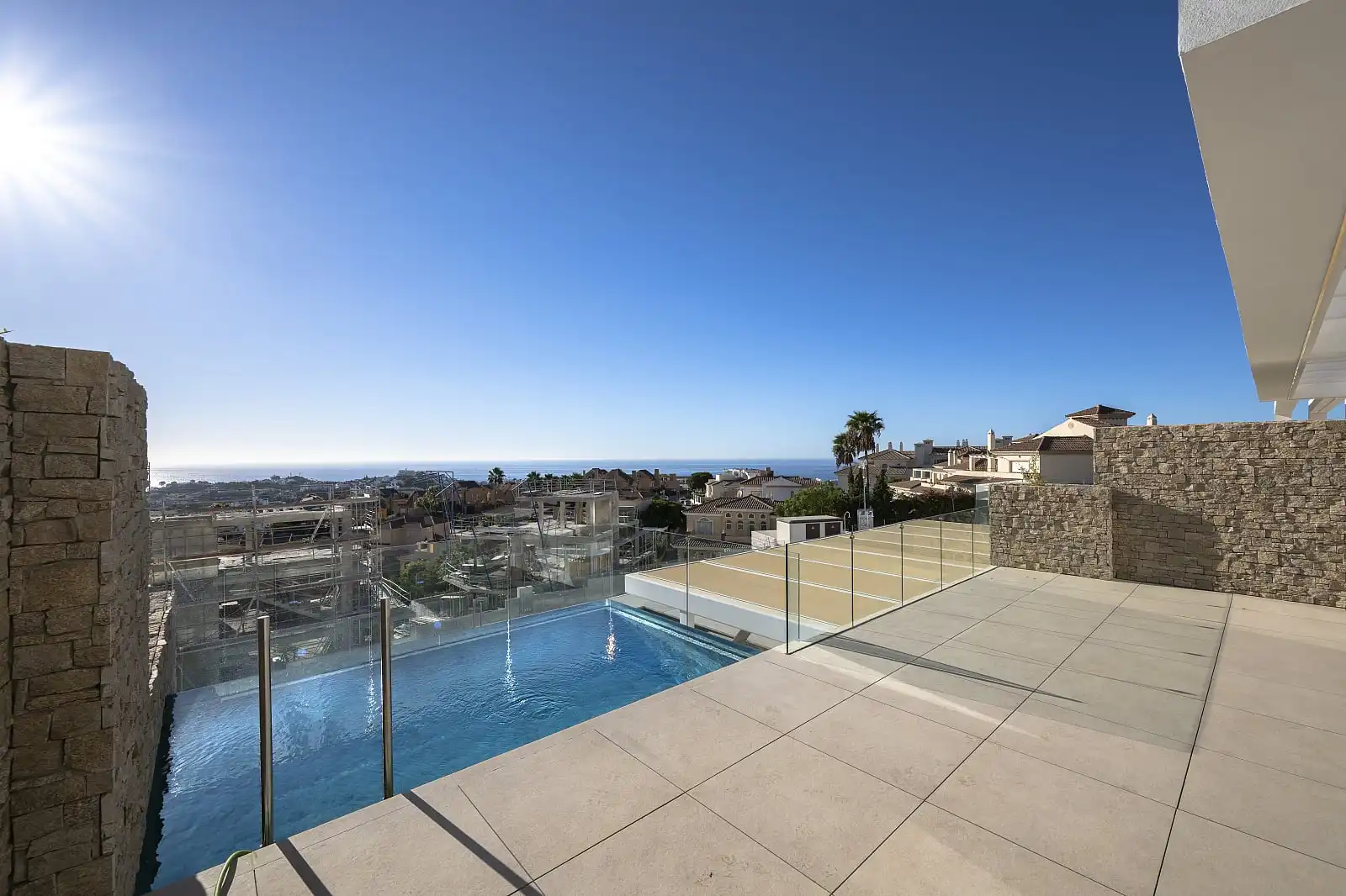 Apartamento con piscina en venta en Riviera del Sol, imagen 30