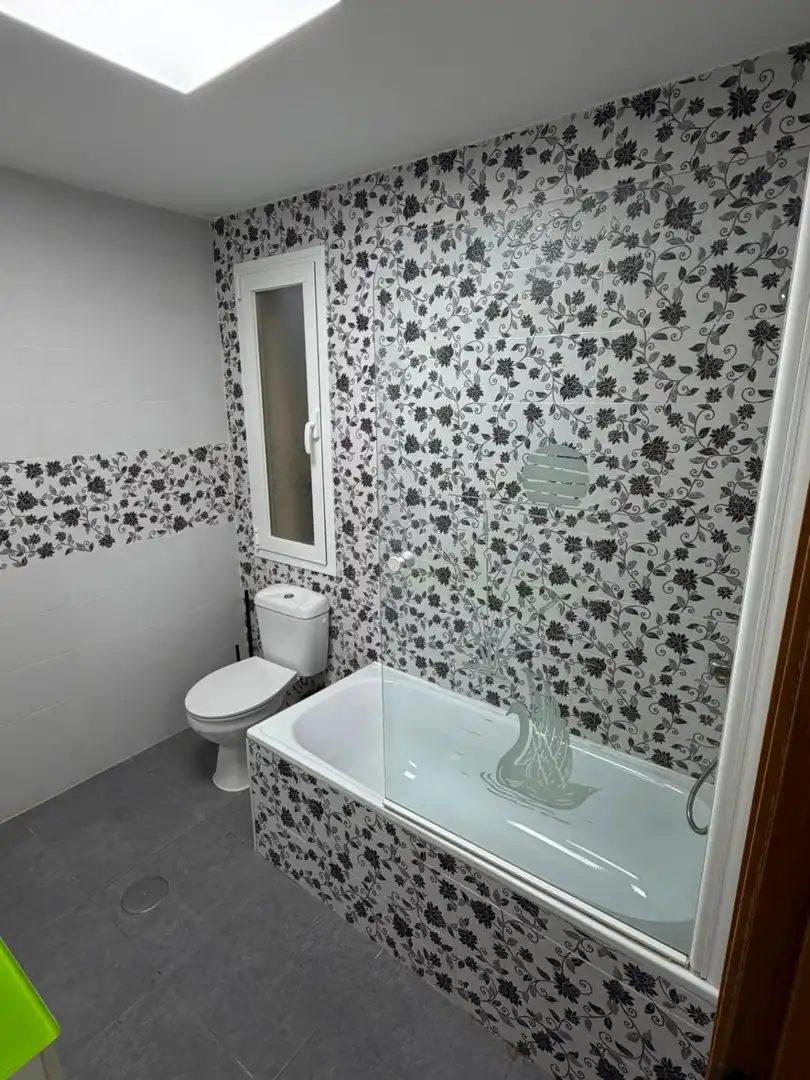 Baño de Piso en venta en Sonseca con Terraza