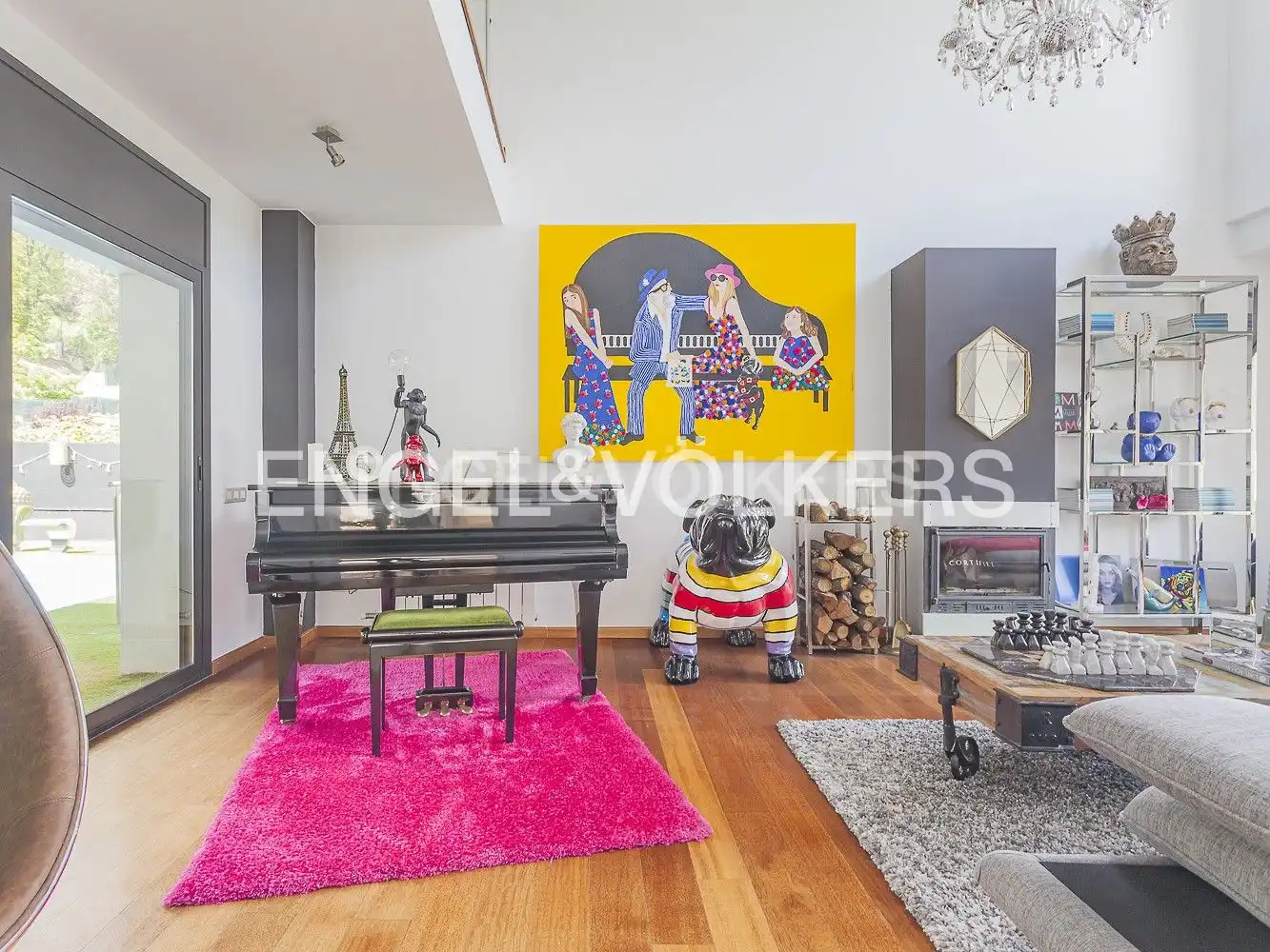 Sala d'estar de Casa o xalet en venda en Sant Cugat del Vallès amb Calefacció, Jardí privat i Parquet