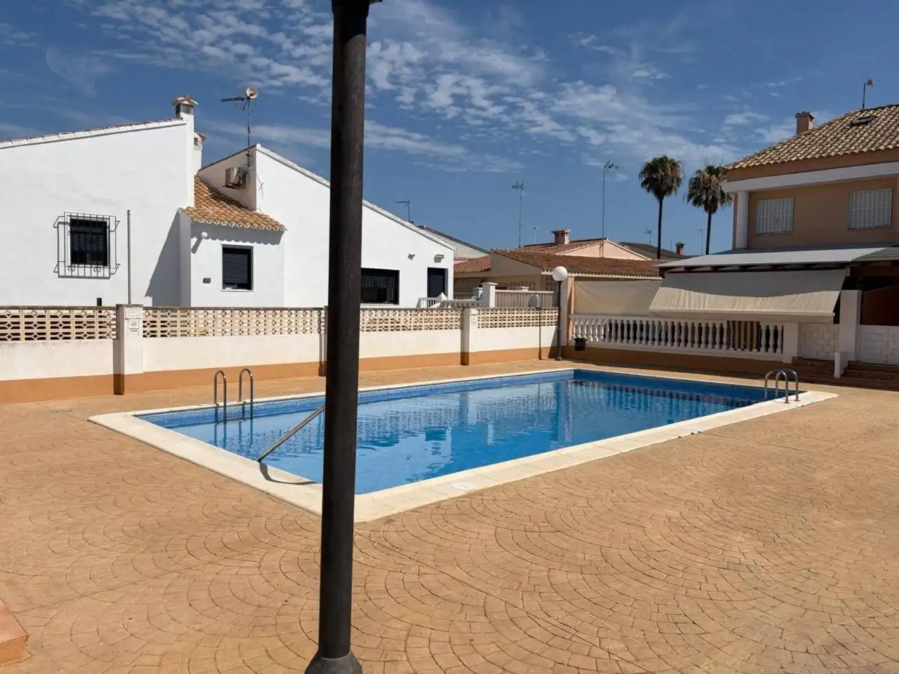Casa a schiera con piscina in vendita a Calle Mestral, imagen 4