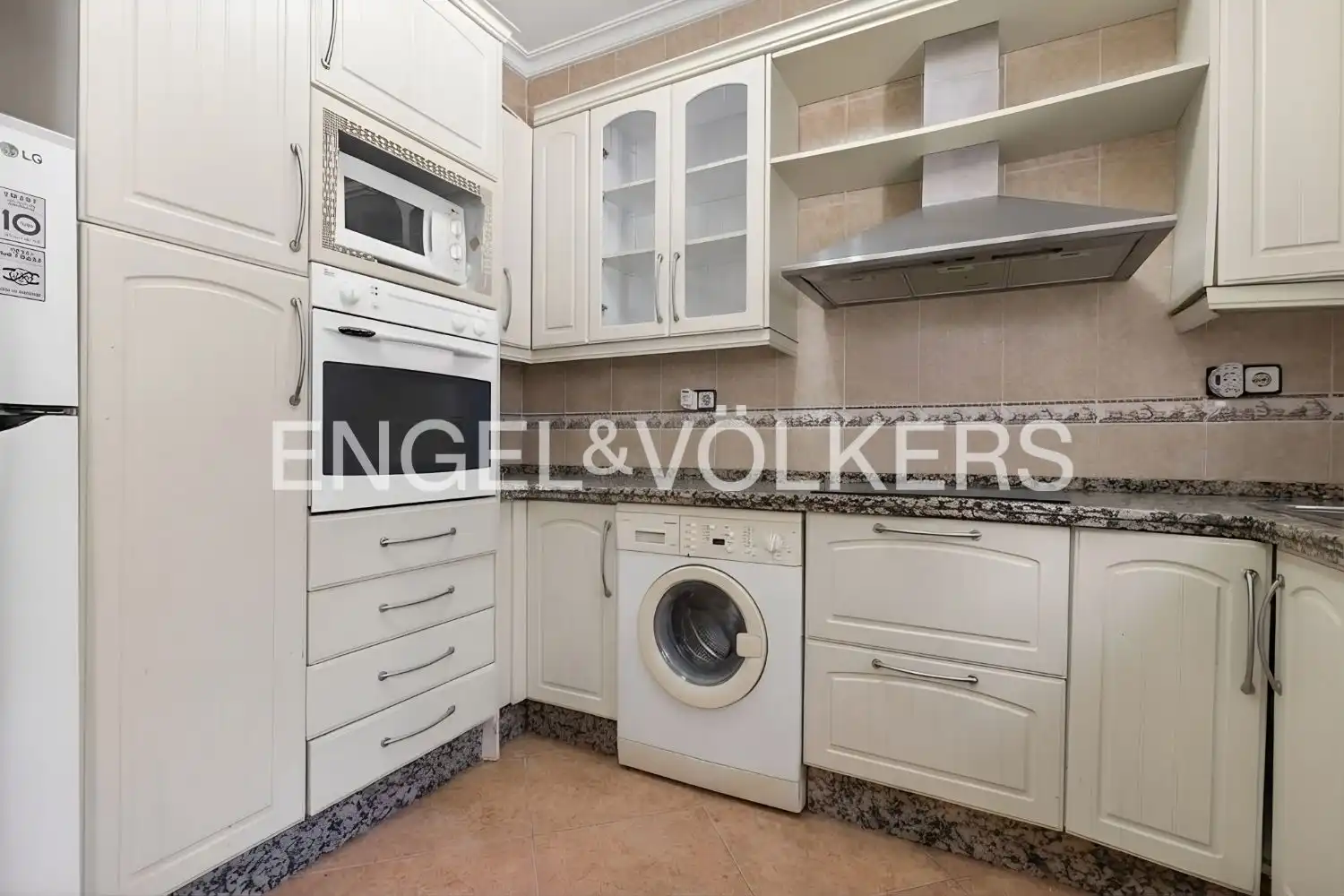 Kitchen of Flat for sale in Sevilla  with Heating