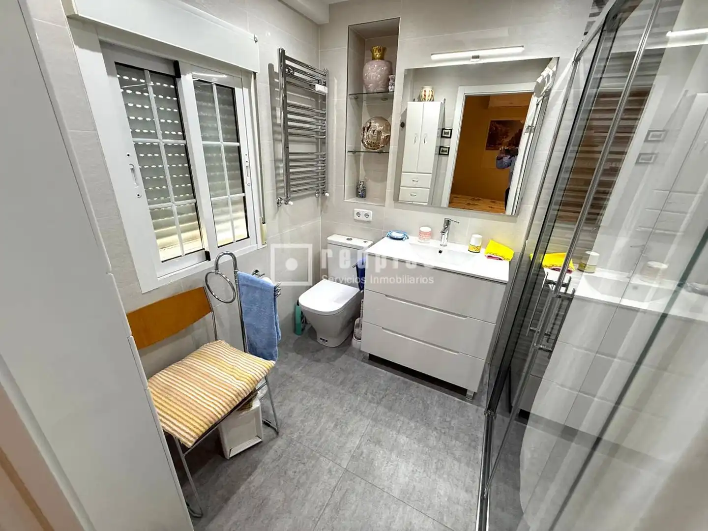 Bathroom of Flat for sale in Madrid  with Air Conditioner, Heating and Private garden