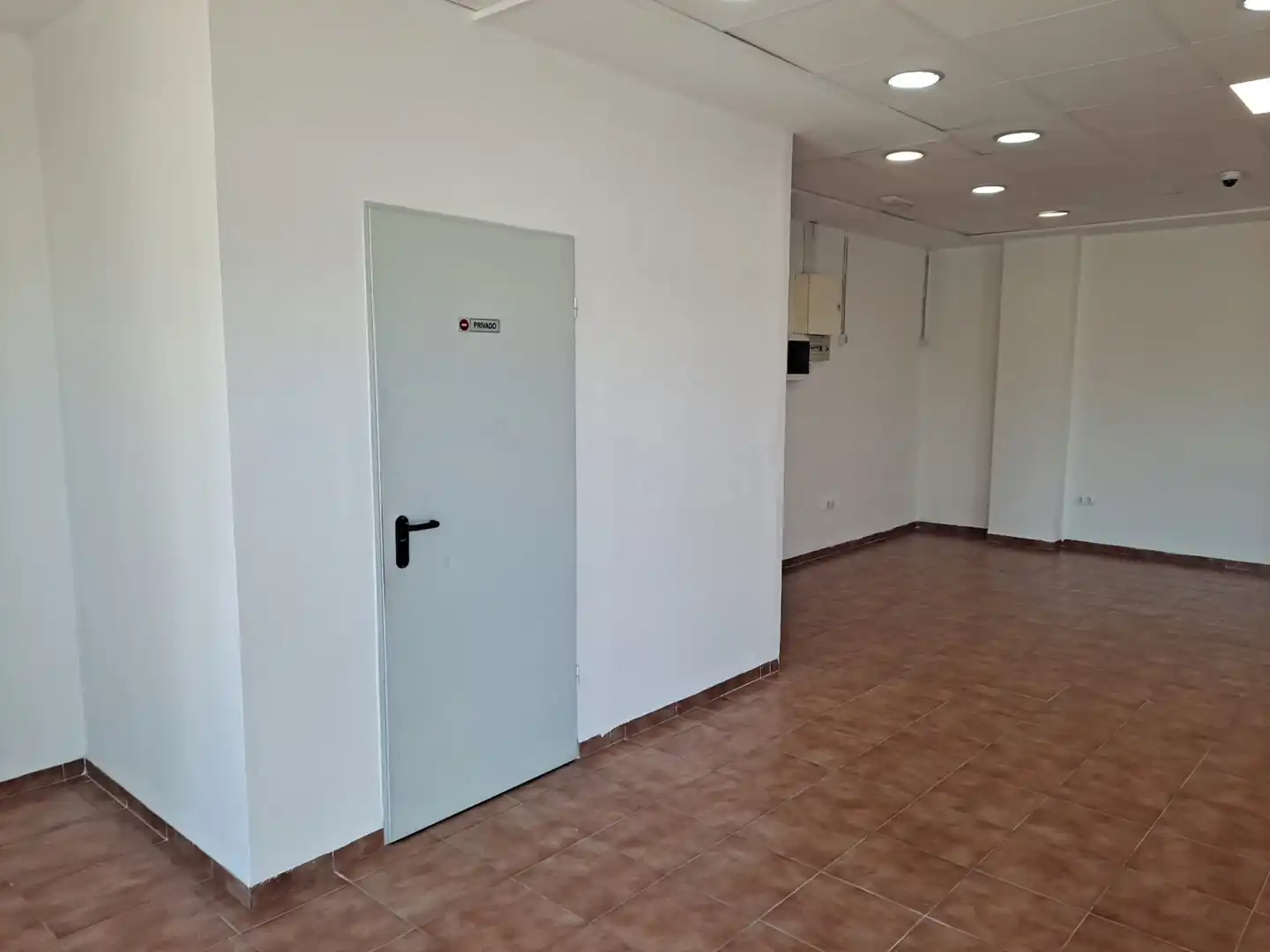 Local de alquiler en Alzira con Alarma